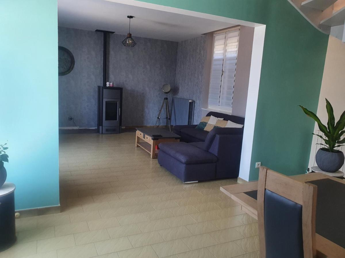 Maison A Colombages Norrois Bagian luar foto